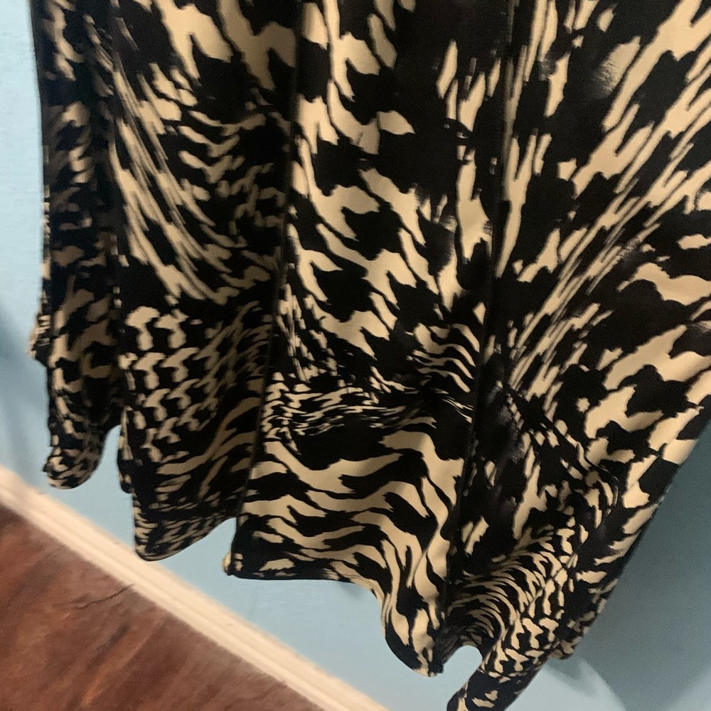 Perceptions Dress - Picture 5 of 11